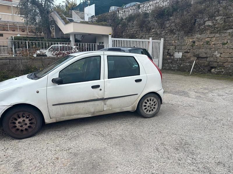Usata Fiat Punto 2001 Bianco Utilitaria
