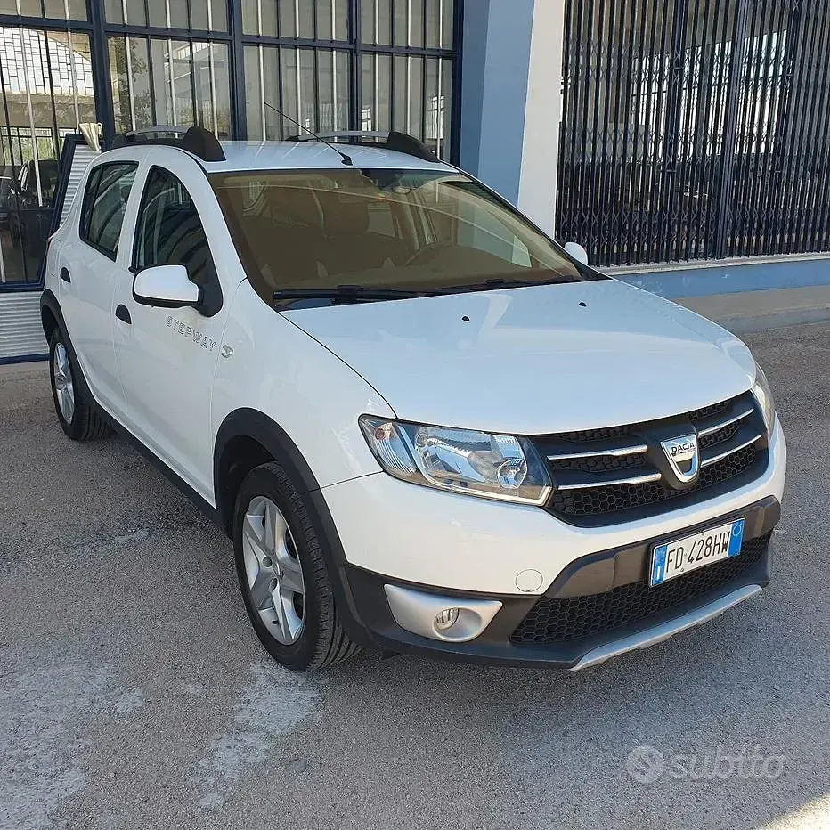 Usata Dacia Sandero Stepway 90 CV (66 kW) 2016 Bianco Berlina