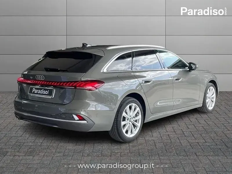 Usata Audi A5 Advanced Plus 204 CV (150 kW) 2025 Grigio Station wagon