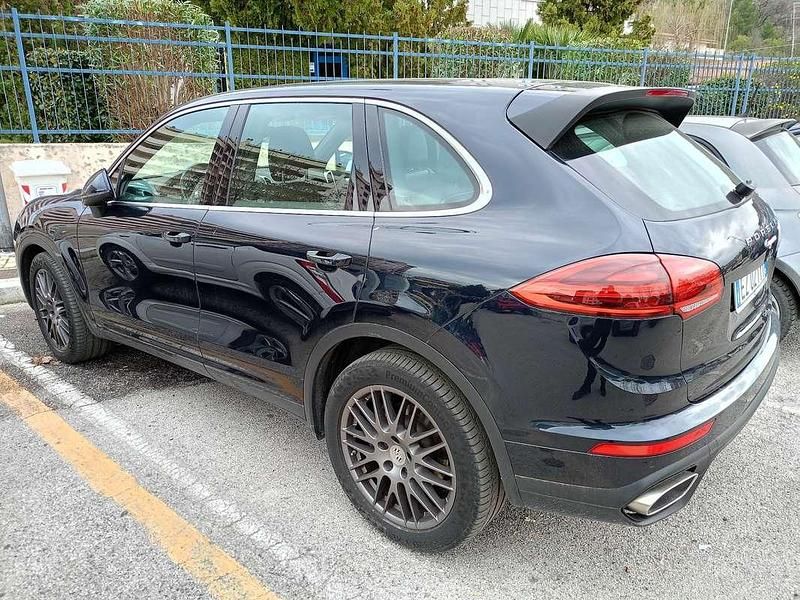 Usata Porsche Cayenne Turbo 250 CV (183 kW) 2015 SUV