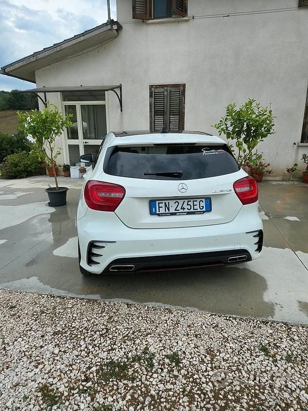 Usata Mercedes CLA220 174 CV (127 kW) 2013 Bianco Berlina