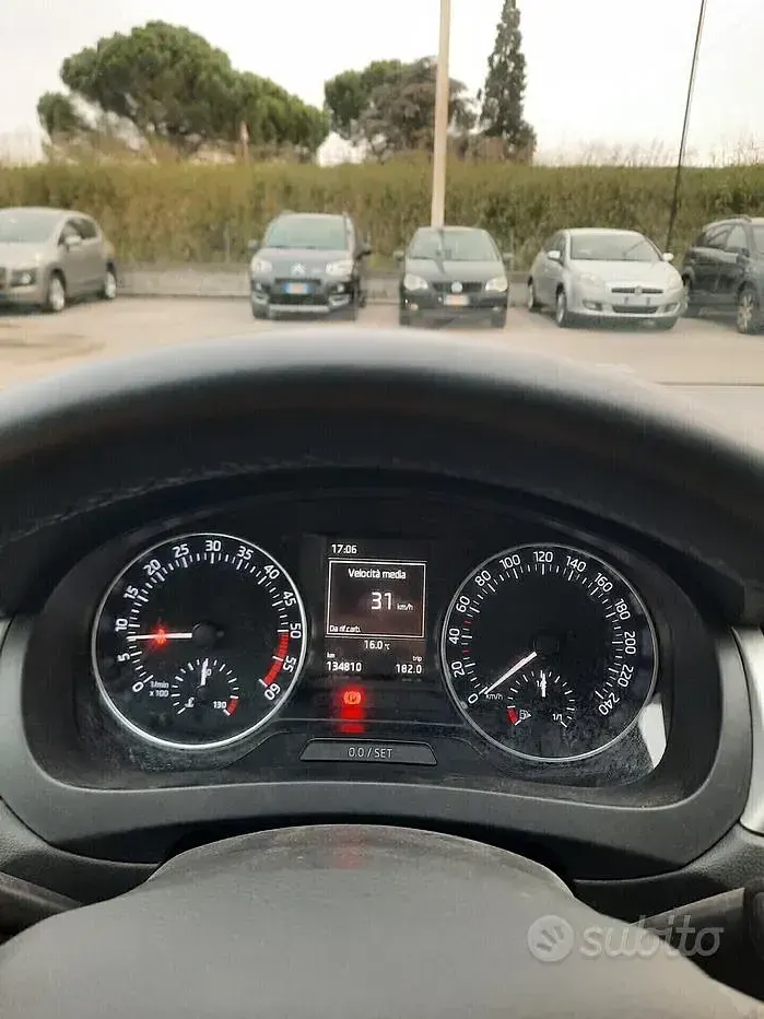Usata Skoda Rapid Ambition 90 CV (66 kW) 2016 Grigio Utilitaria
