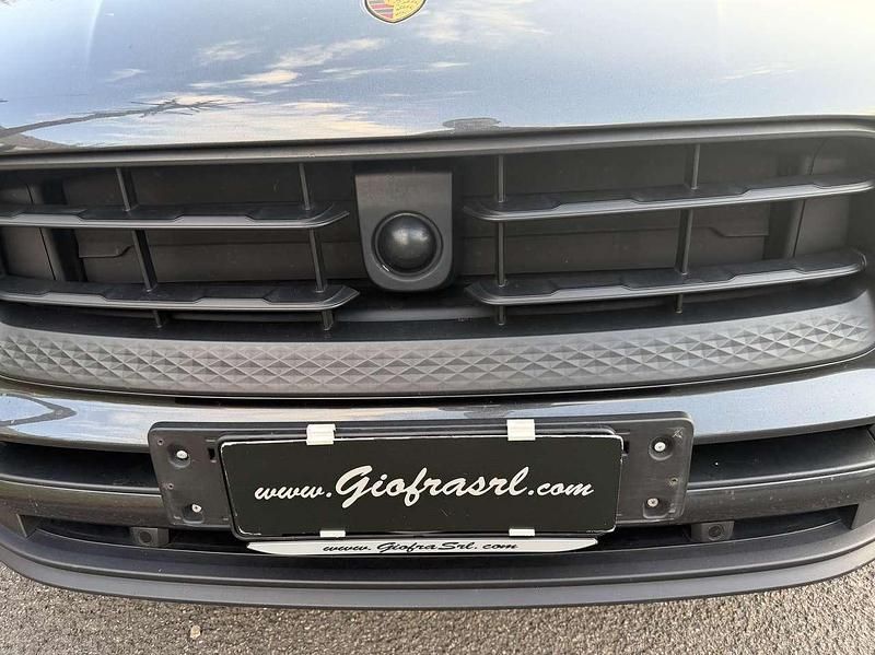 Usata Porsche Macan 265 CV (194 kW) 2022 Grigio SUV