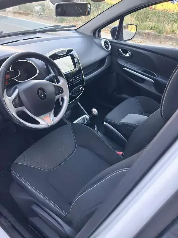 Usata Renault Clio IV 75 CV (55 kW) 2016 Berlina
