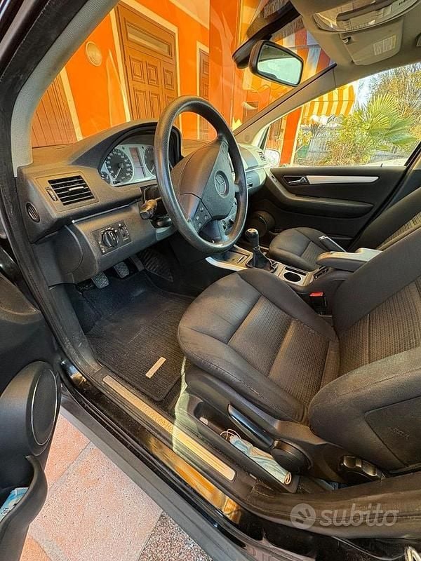 Usata Mercedes B170 116 CV (85 kW) 2008 Nero Monovolume