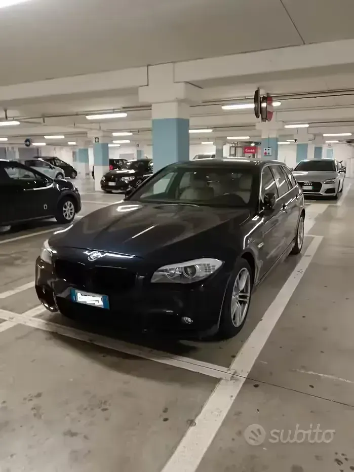 Usata BMW 530 M Sport 258 CV (189 kW) 2011 Blu Station wagon