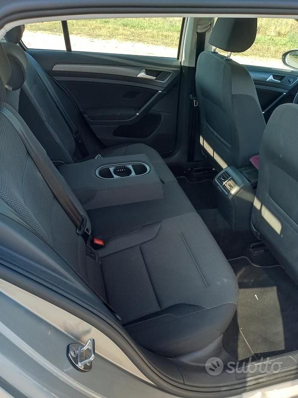 Usata VW Golf VII 110 CV (80 kW) 2019 Utilitaria