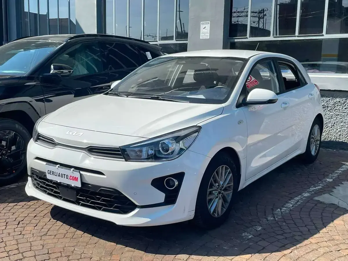 Usata Kia Rio Style 82 CV (60 kW) 2023 Other Berlina