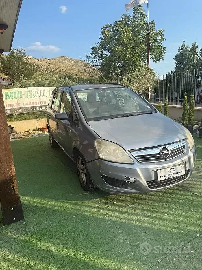 Usata Opel Zafira 116 CV (85 kW) 2009 Monovolume
