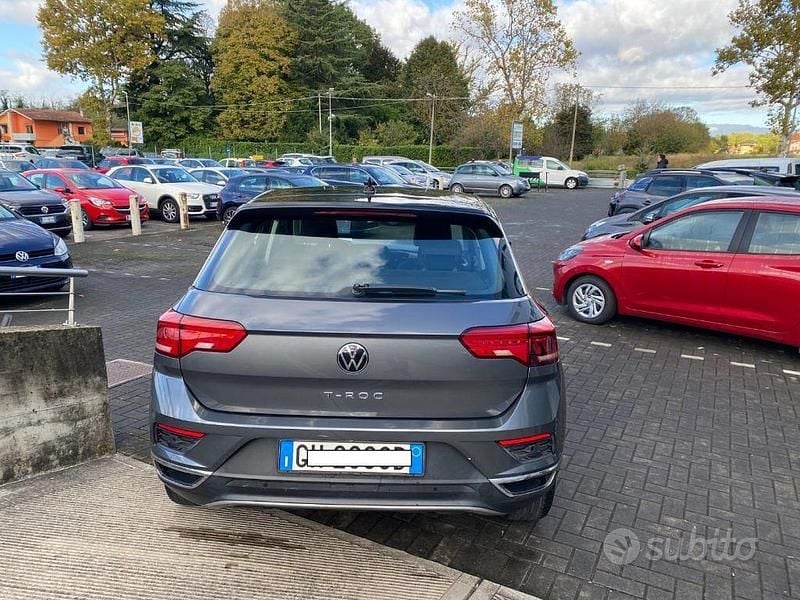 Usata VW T-Roc Style 110 CV (80 kW) 2022 Grigio SUV