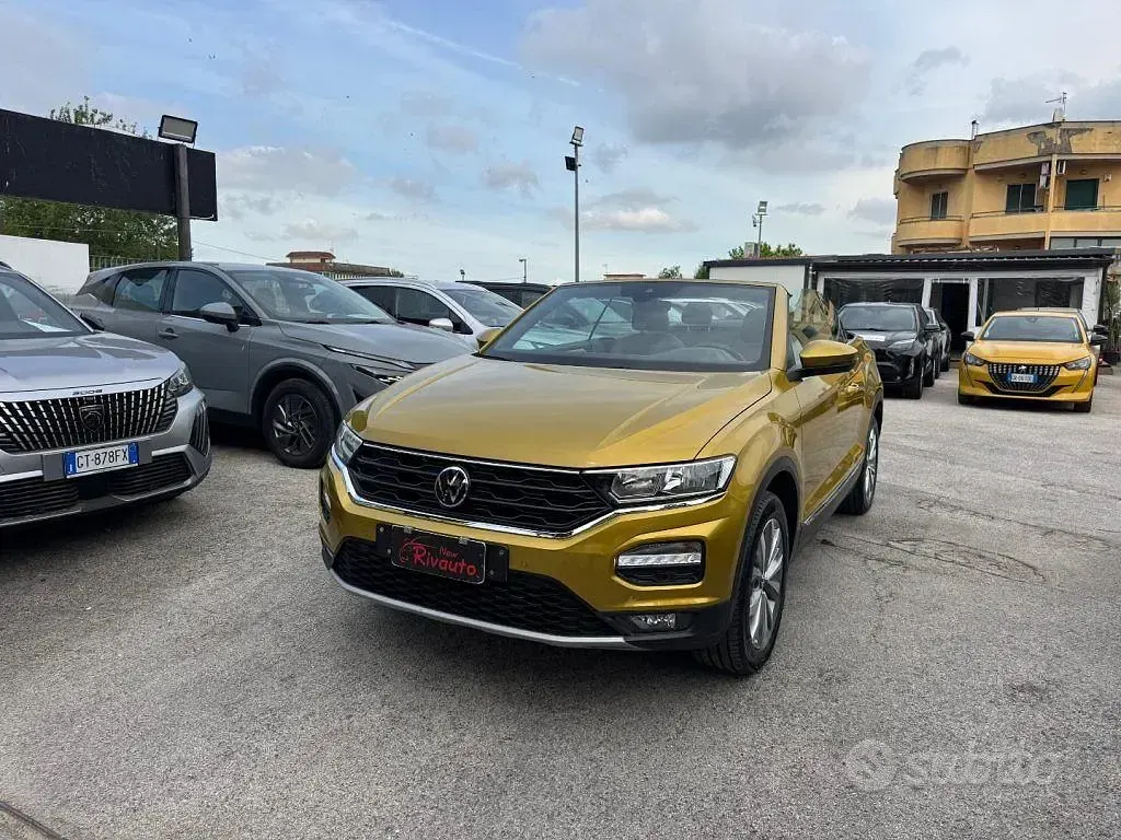 Usata VW T-Roc Cabriolet Style 116 CV (85 kW) 2020 Oro Cabrio