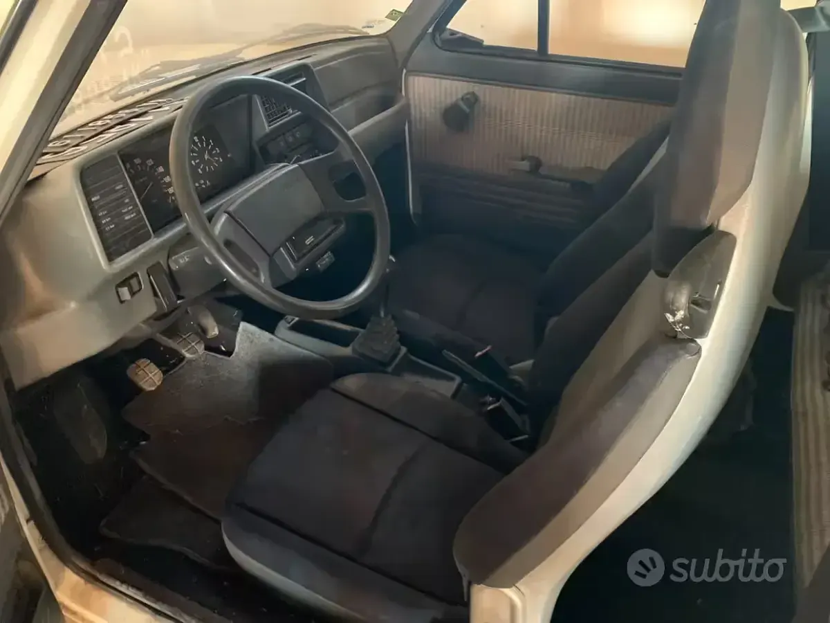 Usata Fiat 127 45 CV (33 kW) 1982 Bianco Berlina