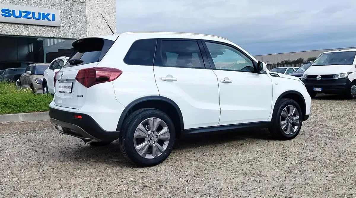 Nuova Suzuki Vitara Cool 129 CV (94 kW) 2026 Bianco SUV
