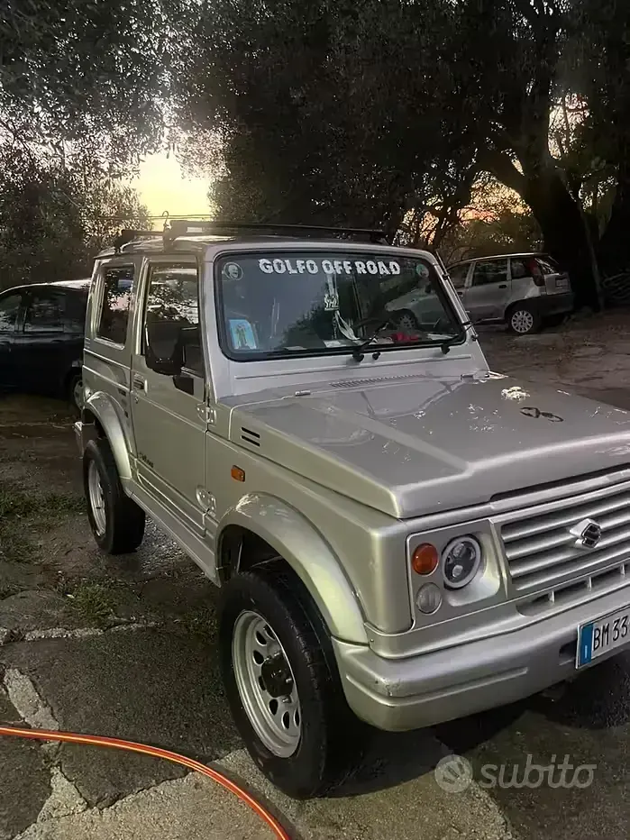 Usata Suzuki Samurai 69 CV (50 kW) 2000 Giallo SUV