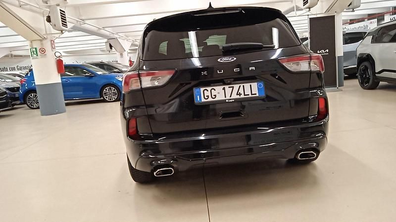 Usata Ford Kuga ST-Line 120 CV (88 kW) 2021 Nero SUV