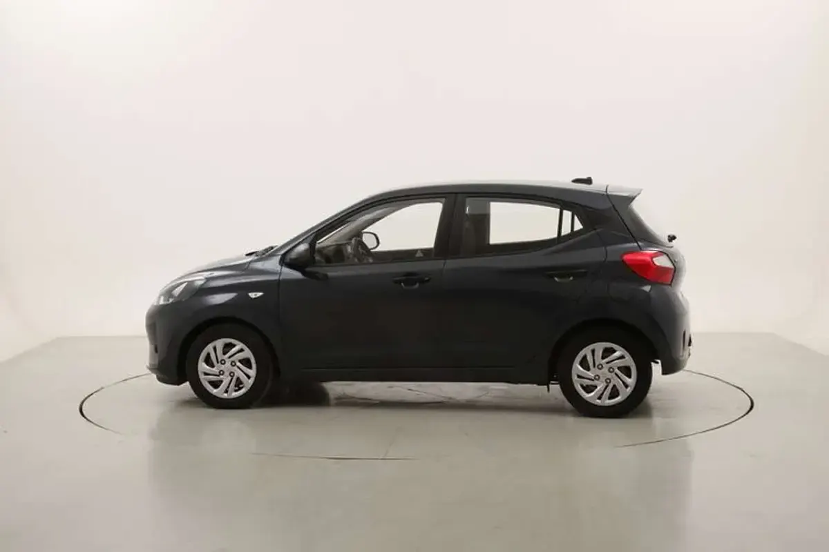 Usata Hyundai i10 Advanced 67 CV (49 kW) 2022 Grigio Utilitaria