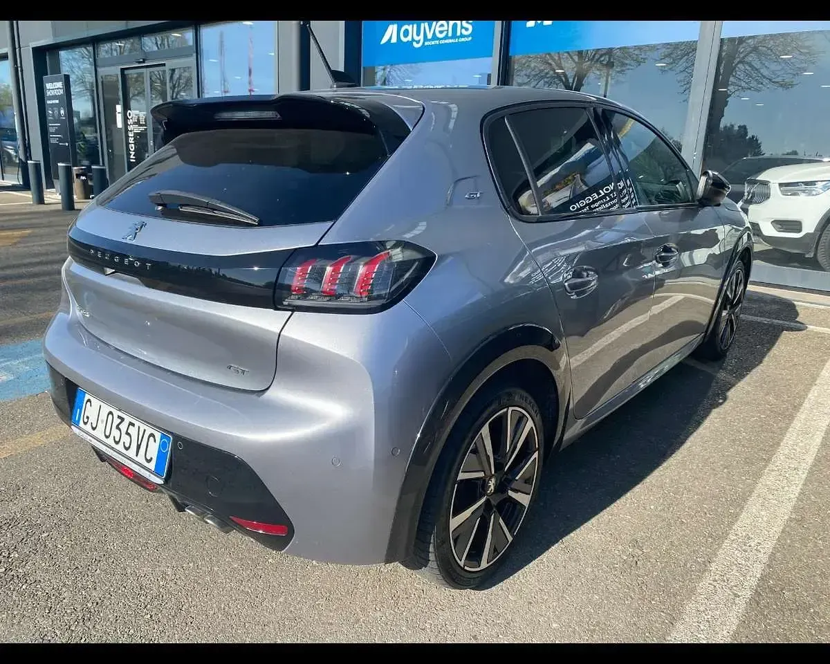 Usata Peugeot 208 GT 131 CV (96 kW) 2022 Grigio Utilitaria