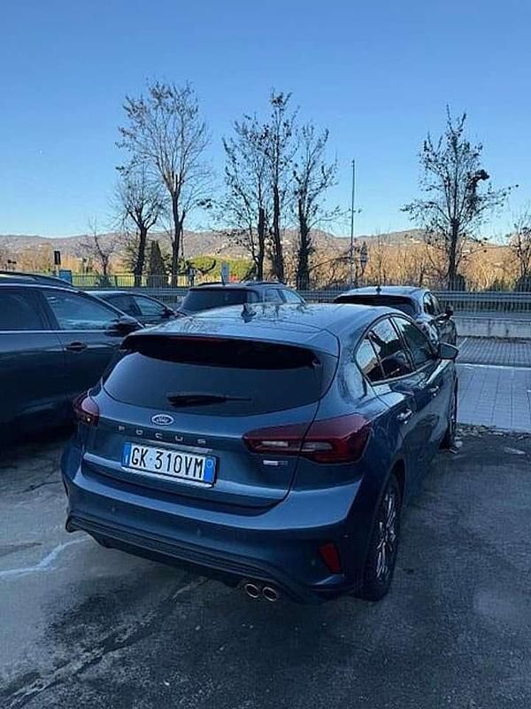 Usata Ford Focus ST-Line 125 CV (91 kW) 2022 Blu/azzurro Berlina