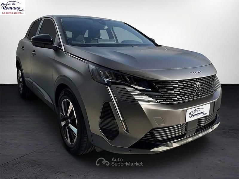 Usata Peugeot 3008 Business-Line 131 CV (96 kW) 2020 Grigio chiaro SUV