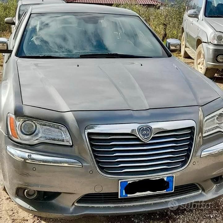 Usata Lancia Thema 2011 Grigio Berlina