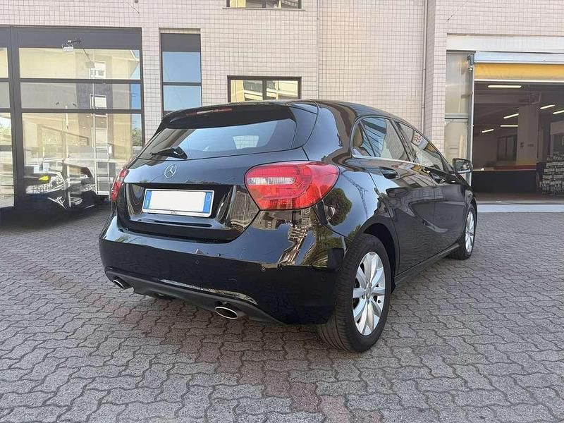 Usata Mercedes A180 Executive 122 CV (89 kW) 2015 Nero Berlina