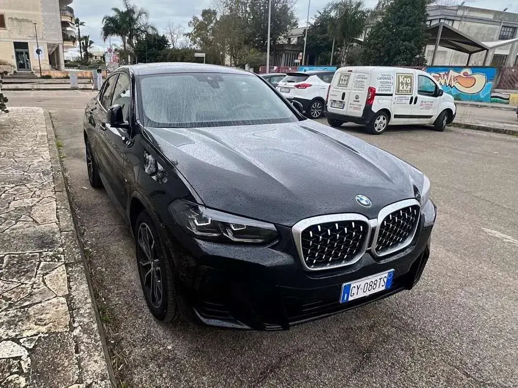 Usata BMW X4 M Sport 190 CV (139 kW) 2025 Nero SUV
