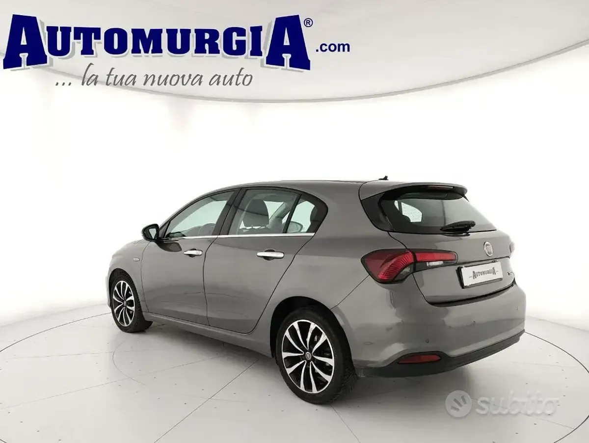 Usata Fiat Tipo Lounge 95 CV (69 kW) 2018 Grigio Berlina