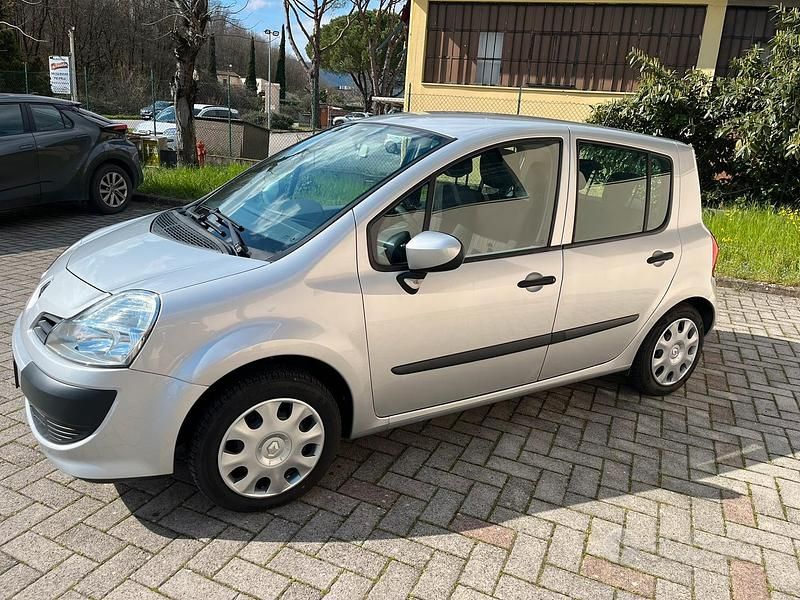 Usata Renault Modus 2009 Grigio Monovolume