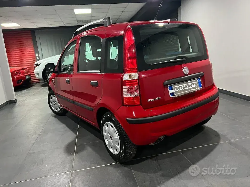 Usata Fiat Panda Dynamic 69 CV (50 kW) 2012 Rosso Utilitaria