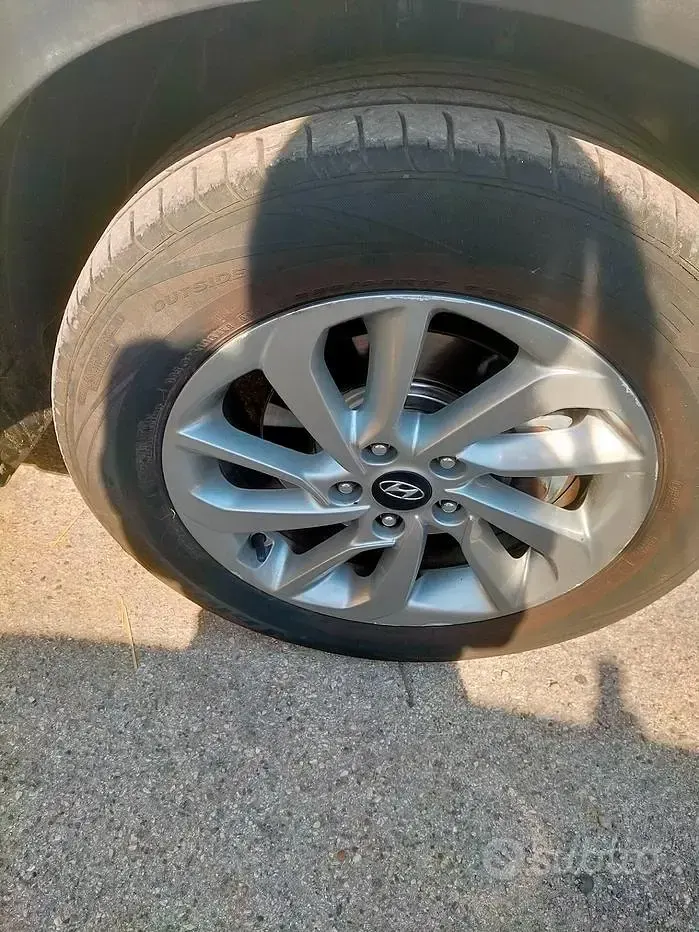 Usata Hyundai Tucson Comfort 116 CV (85 kW) 2015 Bianco SUV