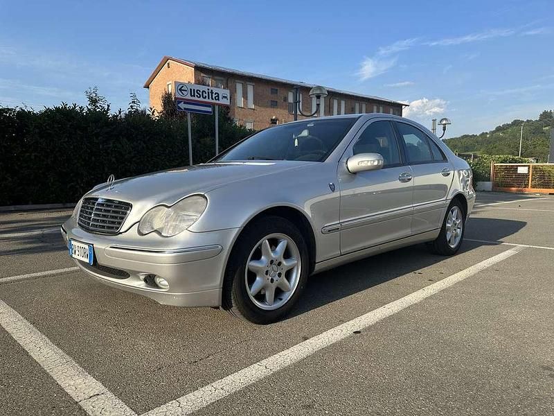 Usata Mercedes C270 170 CV (125 kW) 2002 Berlina