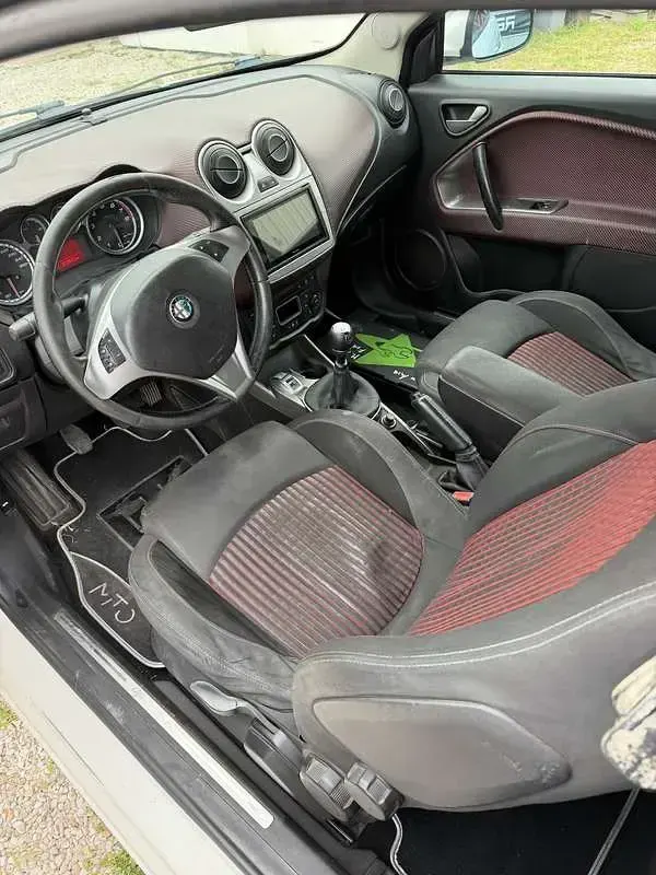 Usata Alfa Romeo MiTo Distinctive 120 CV (88 kW) 2010 Utilitaria