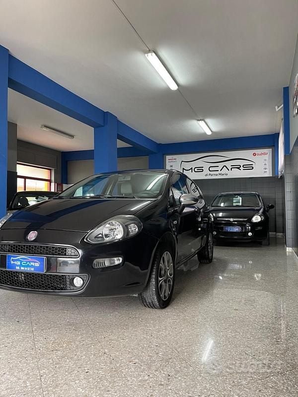 Usata Fiat Punto Evo Dynamic 69 CV (50 kW) 2012 Nero Utilitaria