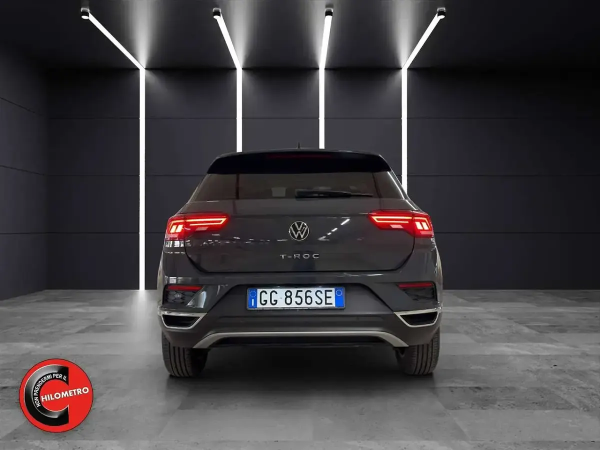 Usata VW T-Roc Style 116 CV (85 kW) 2022 Grigio SUV