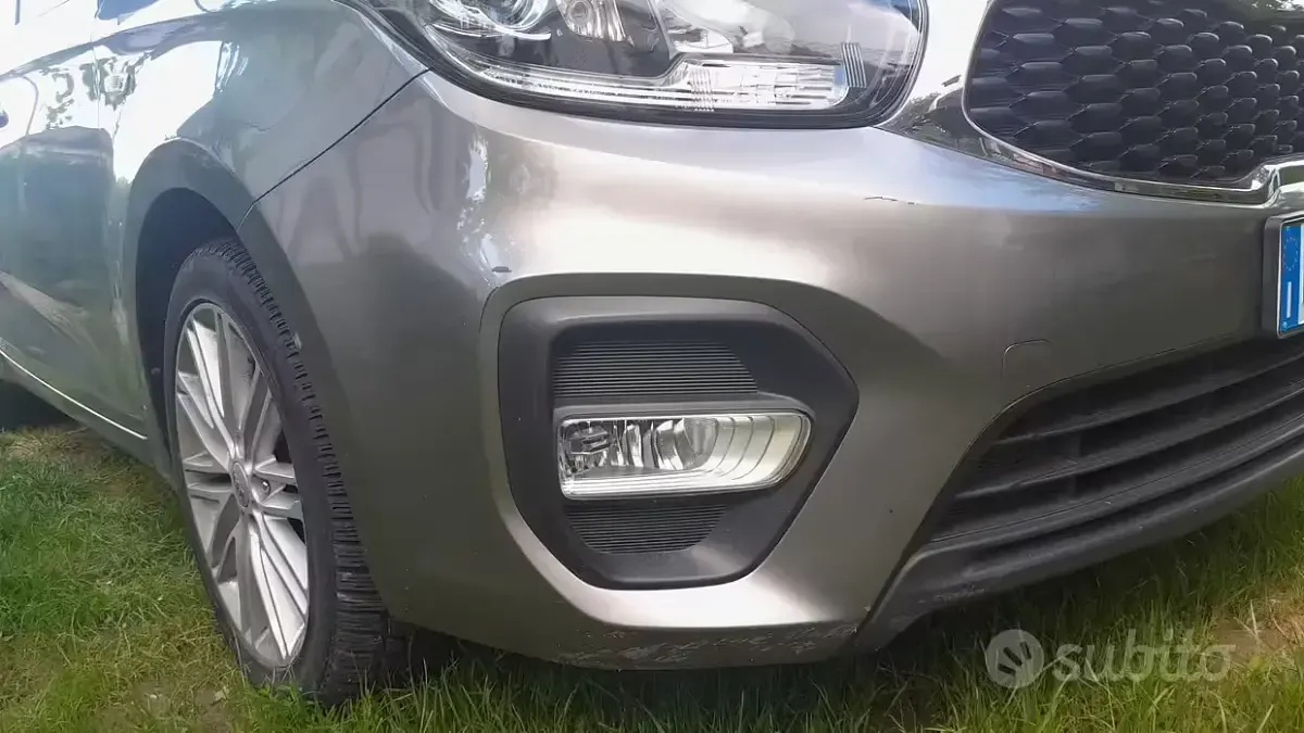 Usata Kia Carens 135 CV (99 kW) 2017 Grigio Monovolume