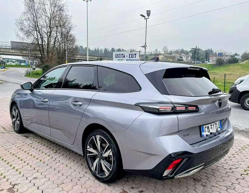 Usata Peugeot 308 SW Allure 131 CV (96 kW) 2022 Station wagon