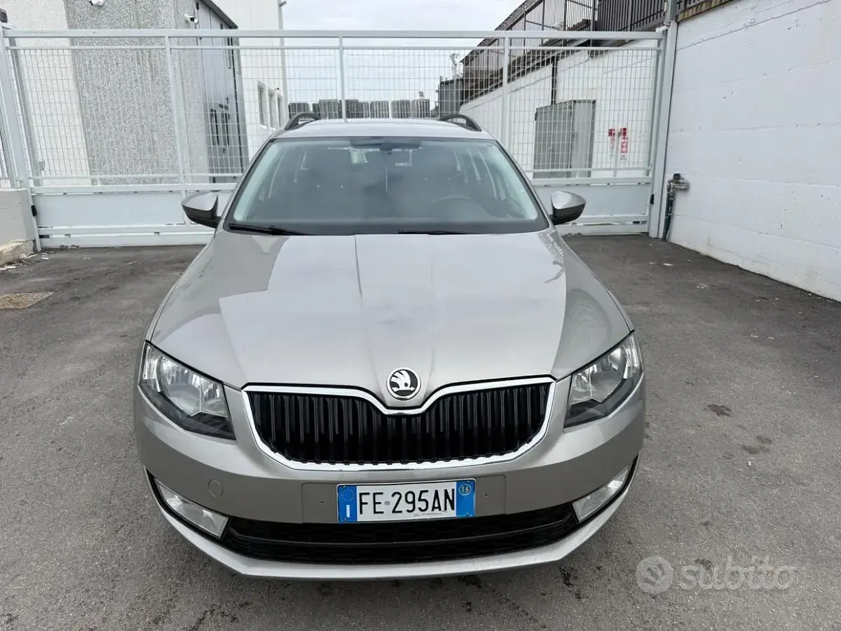 Usata Skoda Octavia 90 CV (66 kW) 2016 Grigio Station wagon