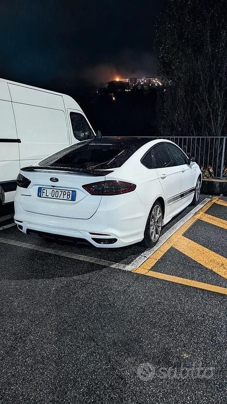 Usata Ford Mondeo ST 150 CV (110 kW) 2017 Bianco Berlina