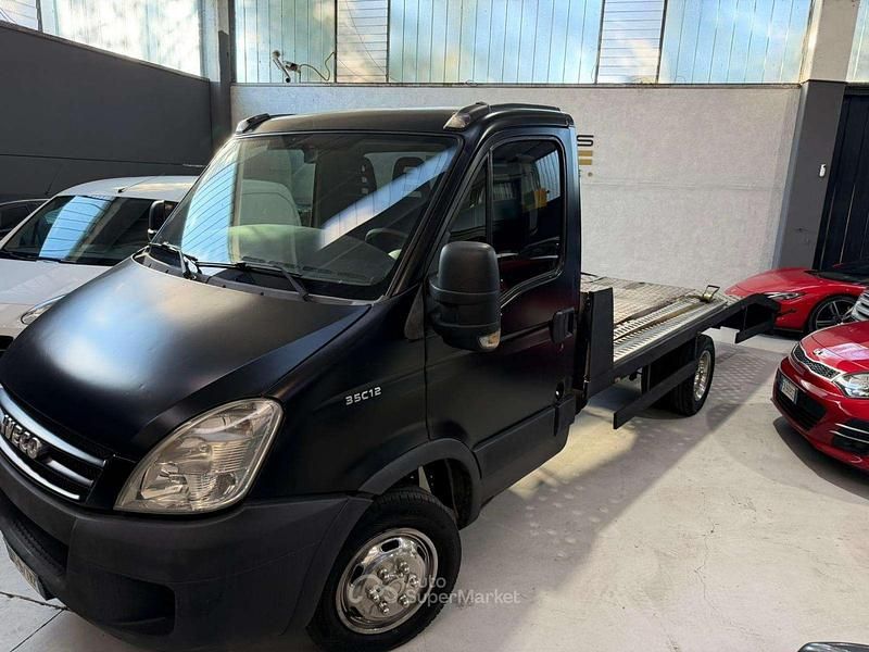 Usata Iveco Daily 116 CV (85 kW) 2009 Nero Utilitaria