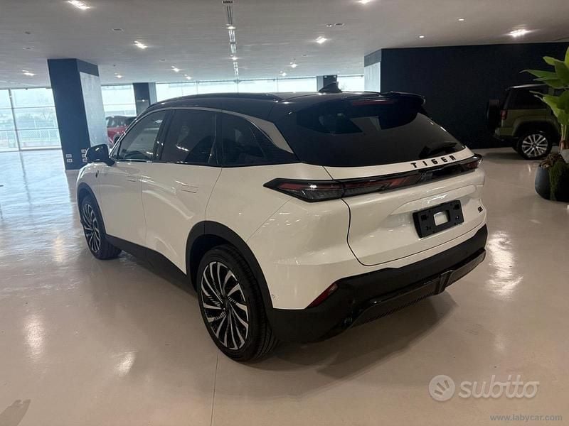 Begagnad Tiger Six 177 HK (130 kW) 2025 Vit SUV