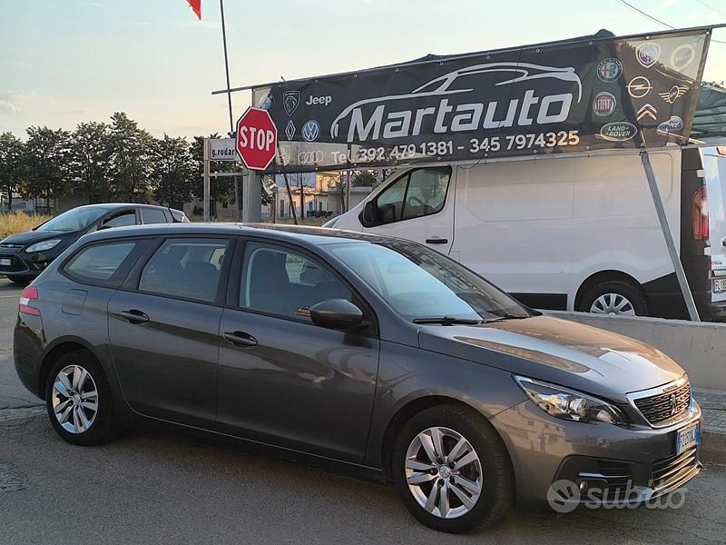 Usata Peugeot 308 SW Allure 130 CV (95 kW) 2019 Grigio Station wagon