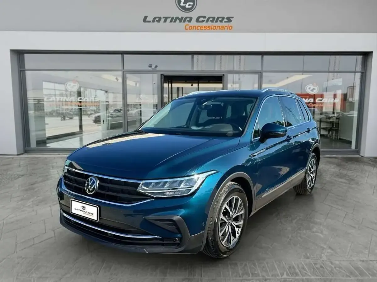 Usata VW Tiguan Life 131 CV (96 kW) 2023 Blu SUV