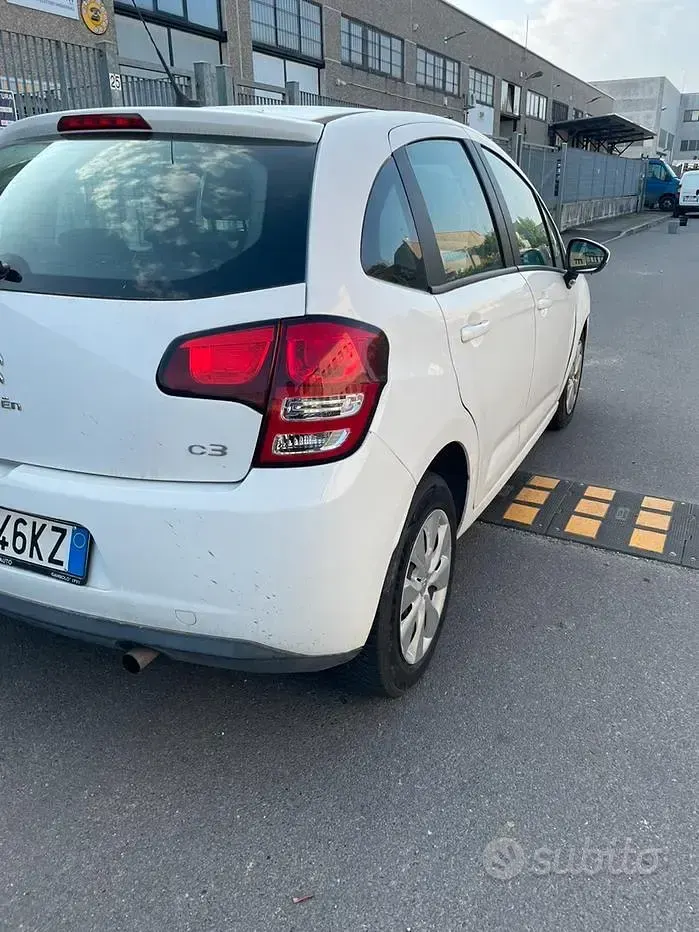 Usata Citroën C3 Exclusive 60 CV (44 kW) 2011 Bianco Berlina