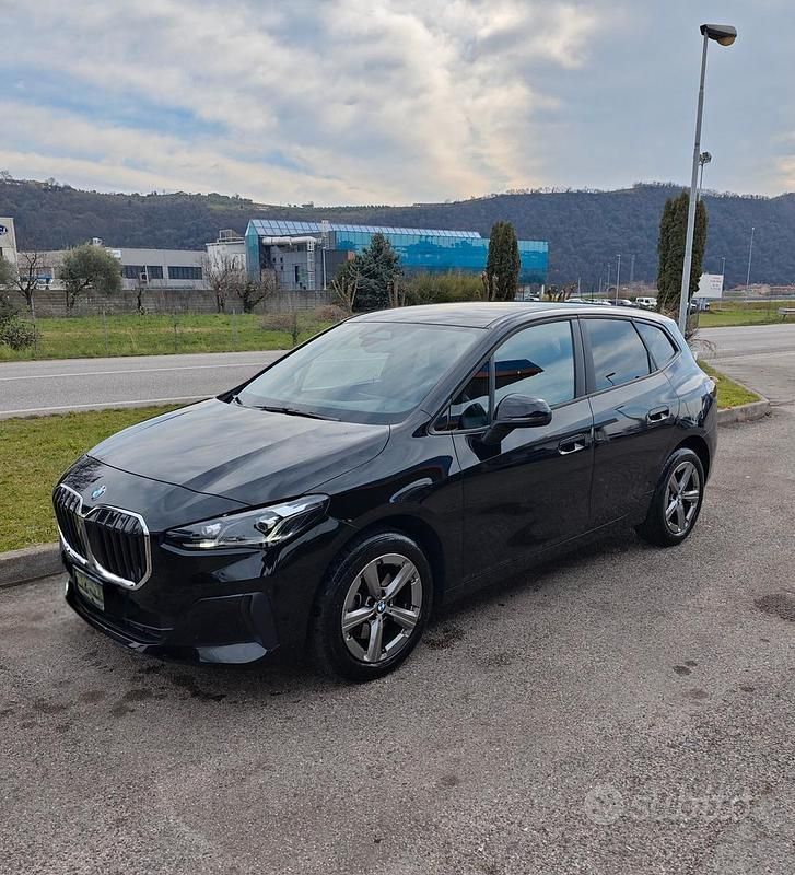 Usata BMW 218 2022 Nero Monovolume