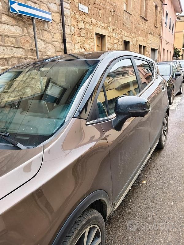 Usata EVO Evo 4 114 CV (83 kW) 2022 Marrone SUV