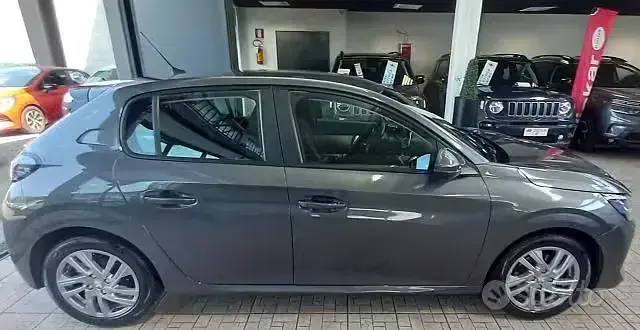 Usata Peugeot 208 101 CV (74 kW) 2020 Grigio Utilitaria