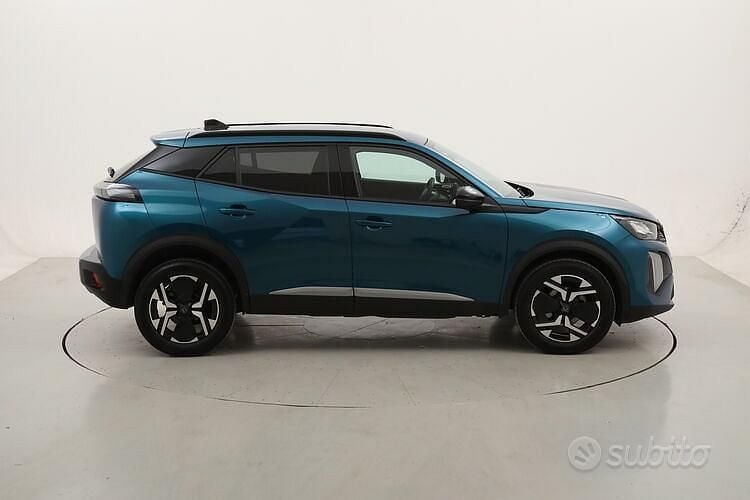 Usata Peugeot 2008 Allure 102 CV (75 kW) 2025 Blu SUV