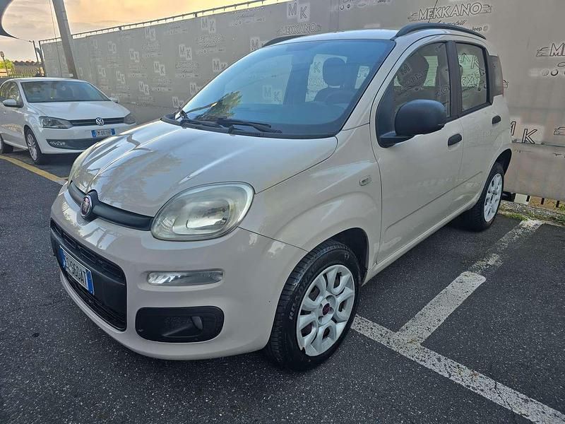 Usata Fiat Panda Lounge 85 CV (62 kW) 2013 Beige Utilitaria