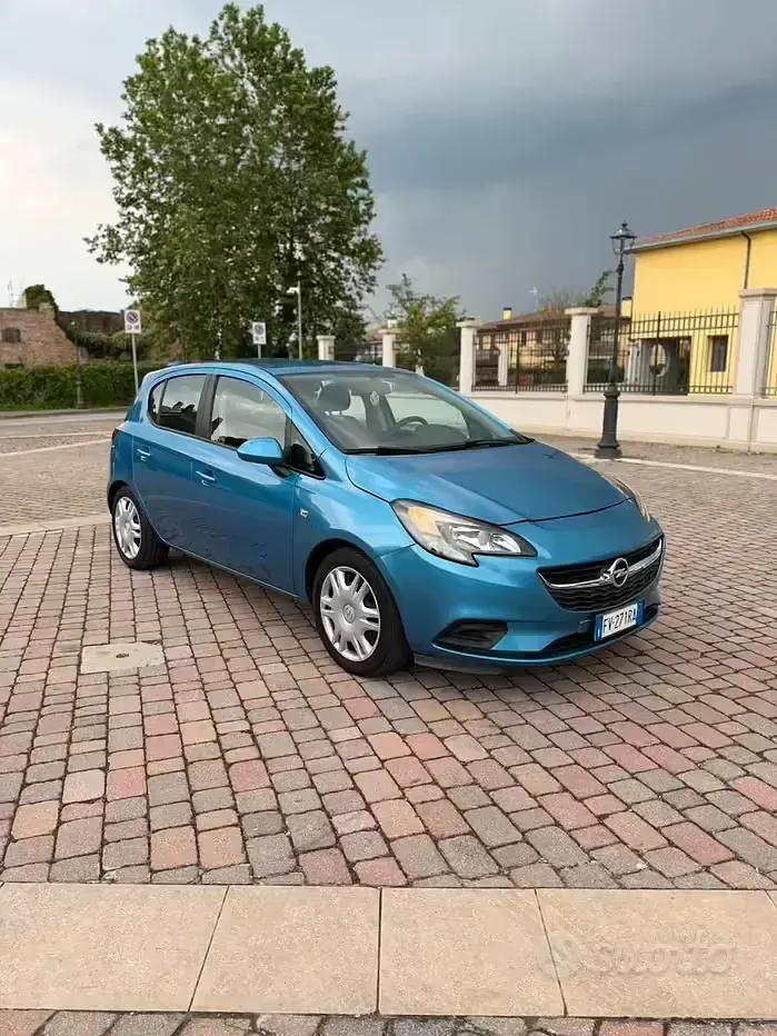 Usata Opel Corsa 90 CV (66 kW) 2019 Utilitaria