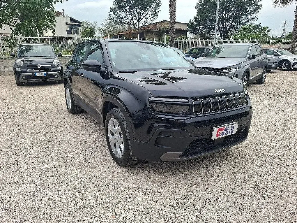 Usata Jeep Avenger EV Longitude 61 kW (84 CV) 2024 Nero SUV